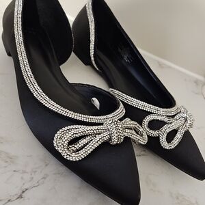 Elegant Black Women's Shoes with Silver Embellishments